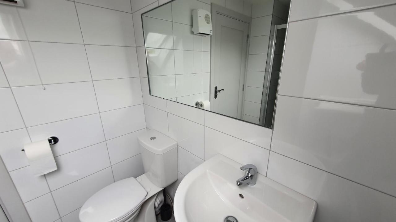 Pasta Factory Guest Rooms Galway Zewnętrze zdjęcie
